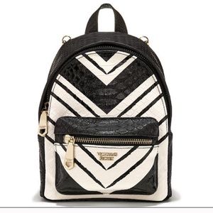 NWT Victoria’s Secret Mini Backpack 🎒